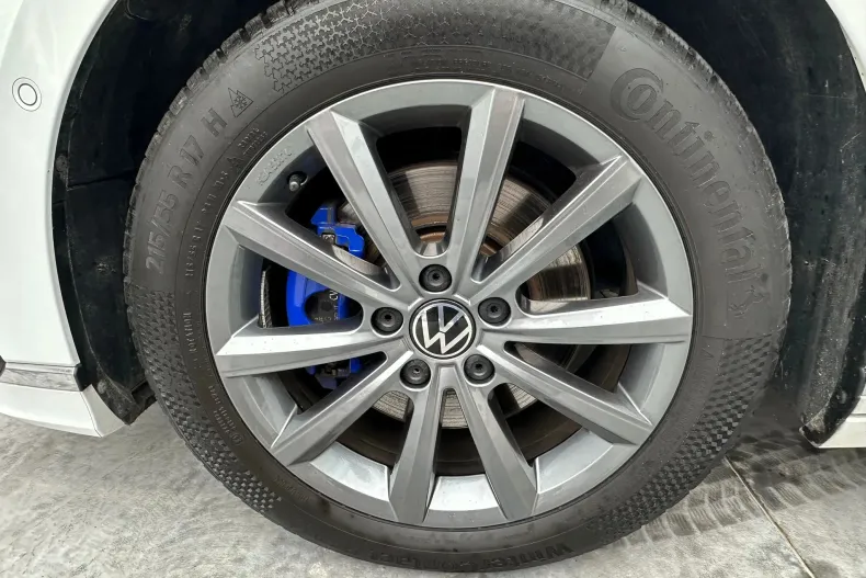 Volkswagen Passat din 2023 cu 108.971 km - oferta VOL133716 - foto 29