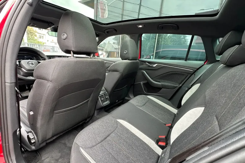 Skoda Scala din 2023 cu 4.700 km - oferta SKO133720 - foto 18