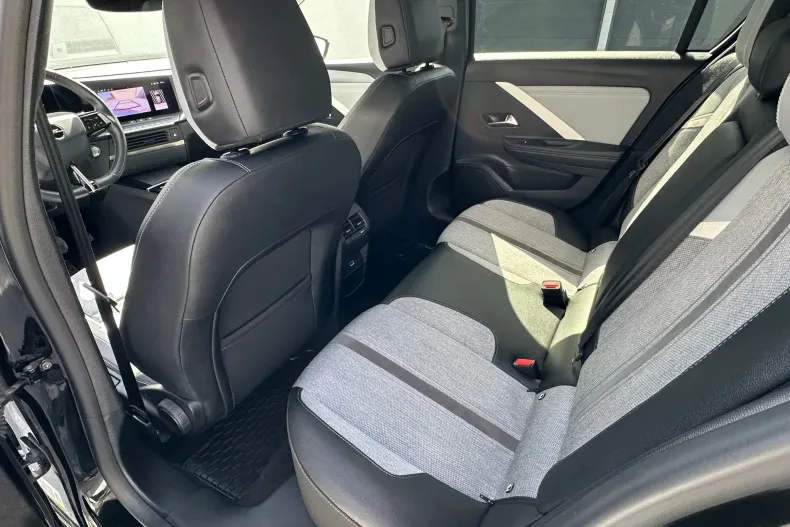 Opel Astra din 2023 cu 59.400 km - oferta OPE133724 - foto 12