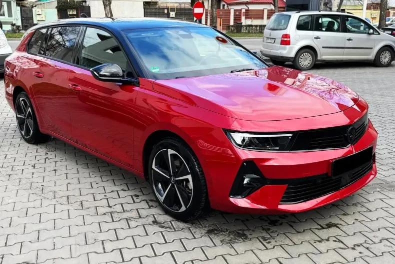 Opel Astra din 2024 cu 23.341 km - oferta OPE133725 - foto 1
