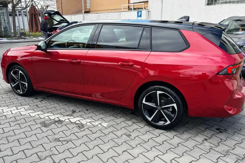 Opel Astra din 2024 cu 23.341 km - oferta OPE133725 - foto 5