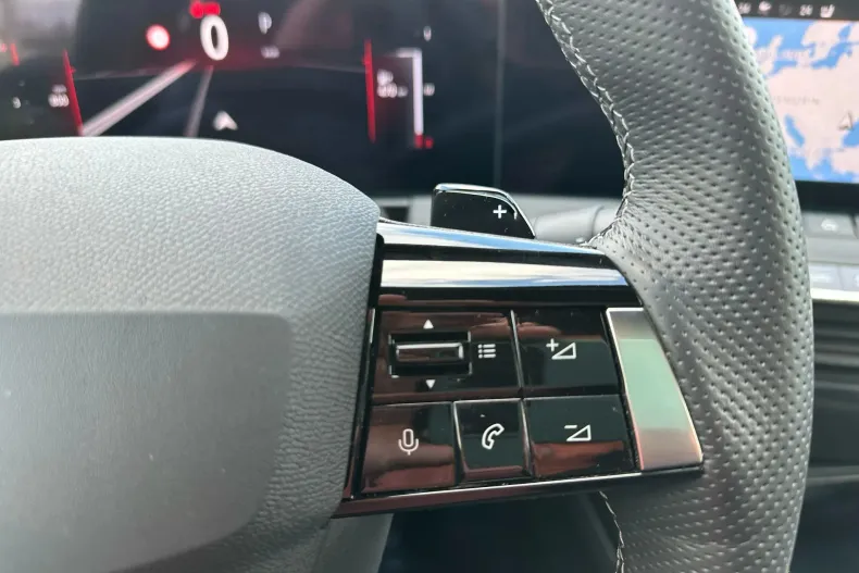 Opel Astra din 2024 cu 23.341 km - oferta OPE133725 - foto 17