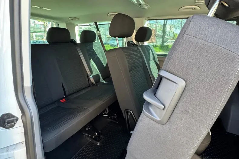 Volkswagen Caravelle din 2024 cu 33.000 km - oferta VOL133726 - foto 14