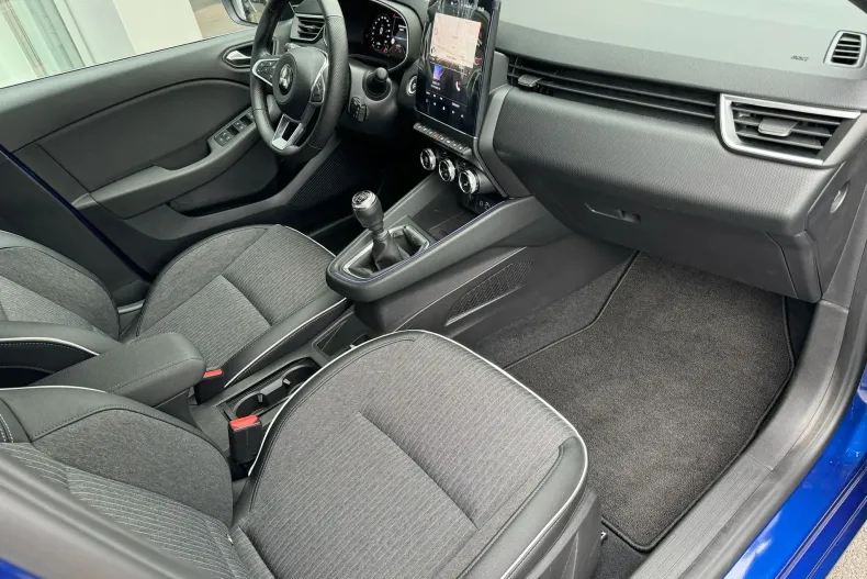 Mitsubishi Colt din 2024 cu 2.300 km - oferta MIT133732 - foto 6