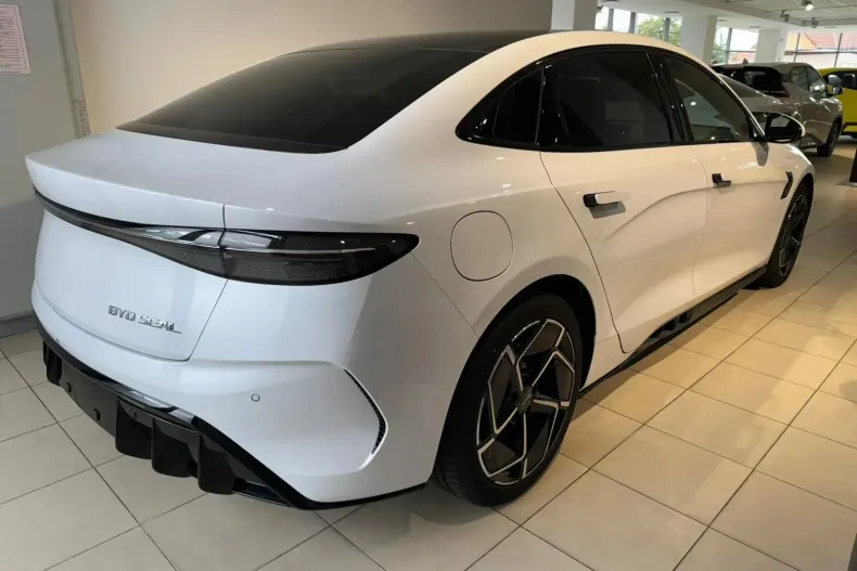 BYD SEAL din 2025 cu 10 km - oferta BYD133734 - foto 10