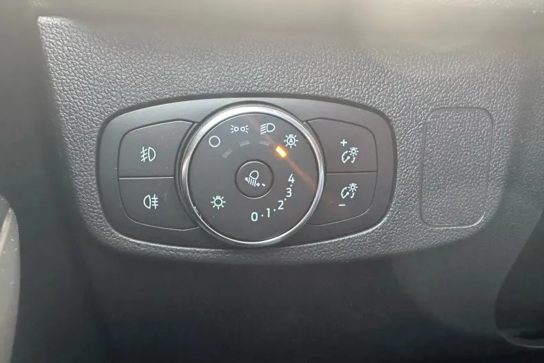 Ford Kuga din 2020 cu 46.012 km - oferta FOR133739 - foto 24