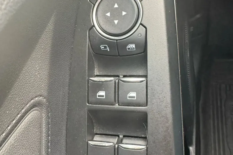 Ford Kuga din 2020 cu 46.012 km - oferta FOR133739 - foto 25