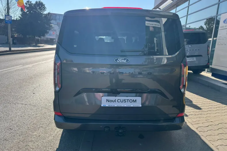 Ford Tourneo Custom din 2024 cu 5 km - oferta FOR133744 - foto 9