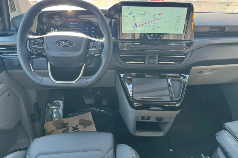 Ford Tourneo Custom din 2024 cu 5 km - oferta FOR133744 - foto 15