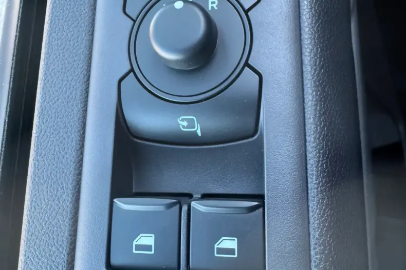 Ford Transit Custom din 2024 cu 5 km - oferta FOR133745 - foto 18