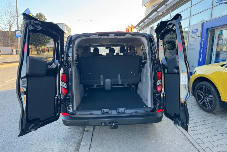 Ford Transit Custom din 2024 cu 5 km - oferta FOR133746 - foto 10