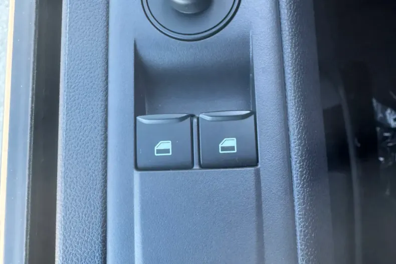 Ford Transit Custom din 2024 cu 5 km - oferta FOR133746 - foto 23