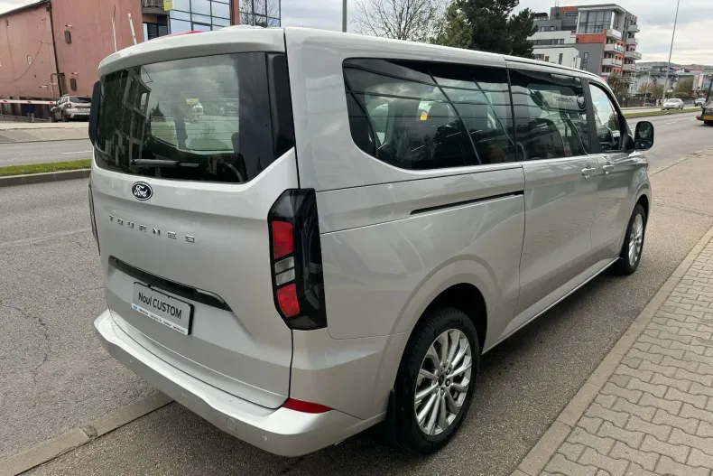 Ford Tourneo Custom din 2023 cu 5 km - oferta FOR133747 - foto 7