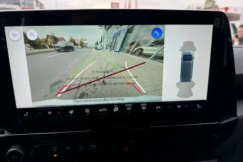 Ford Tourneo Custom din 2023 cu 5 km - oferta FOR133747 - foto 17