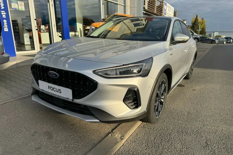 Ford Focus din 2024 cu 3.113 km - oferta FOR133748 - foto 2