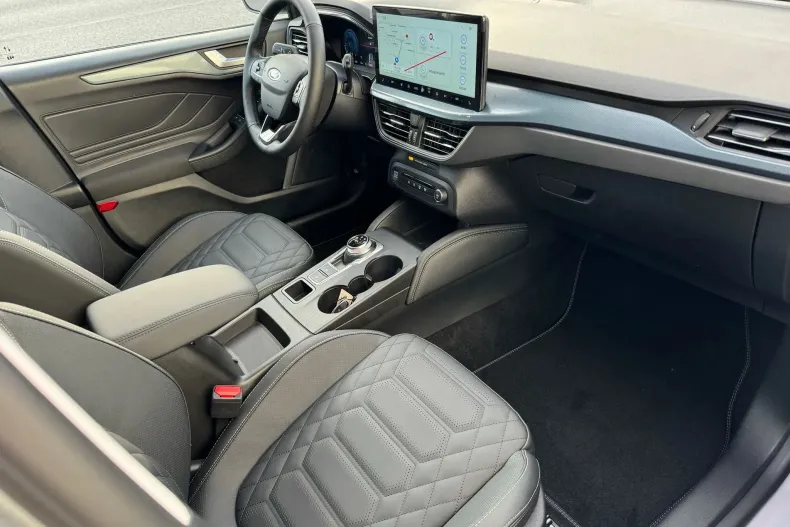 Ford Focus din 2024 cu 3.113 km - oferta FOR133748 - foto 22