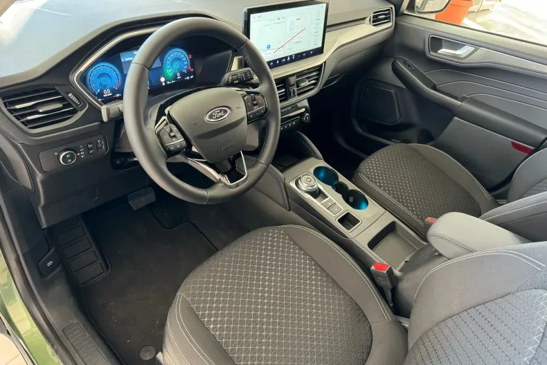 Ford Kuga din 2024 cu 44 km - oferta FOR133749 - foto 10