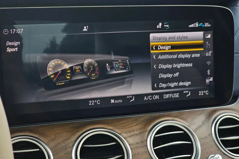 Mercedes-Benz E din 2019 cu 105.534 km - oferta MER133751 - foto 15