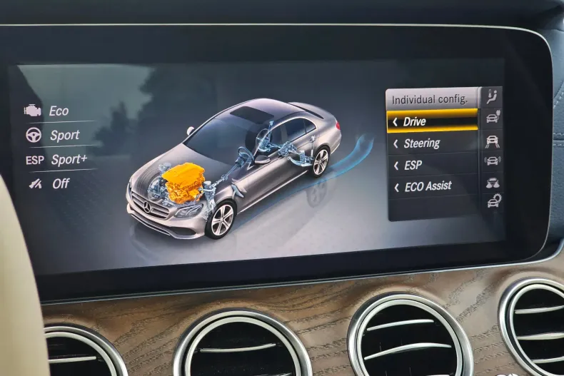 Mercedes-Benz E din 2019 cu 105.534 km - oferta MER133751 - foto 17