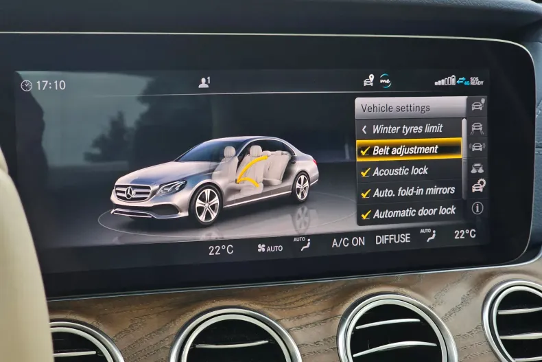 Mercedes-Benz E din 2019 cu 105.534 km - oferta MER133751 - foto 23