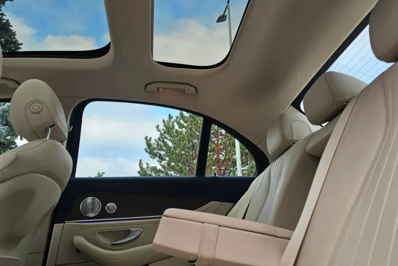 Mercedes-Benz E din 2019 cu 105.534 km - oferta MER133751 - foto 28