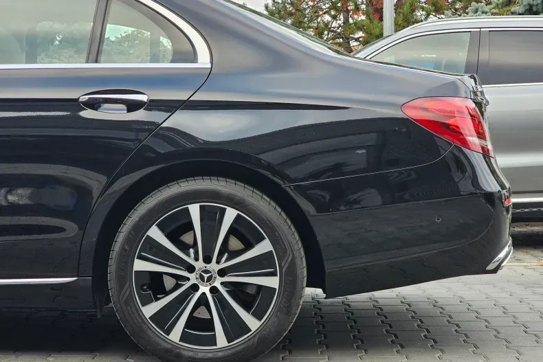 Mercedes-Benz E din 2019 cu 105.534 km - oferta MER133751 - foto 33