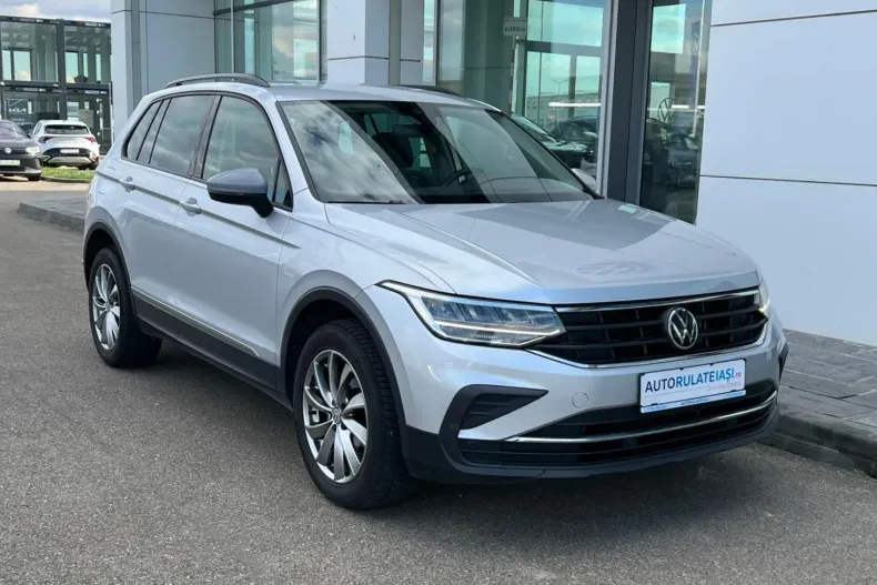 Volkswagen Tiguan din 2022 cu 71.208 km - oferta VOL133756 - foto 9