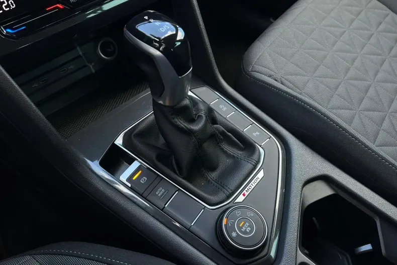 Volkswagen Tiguan din 2022 cu 71.208 km - oferta VOL133756 - foto 25