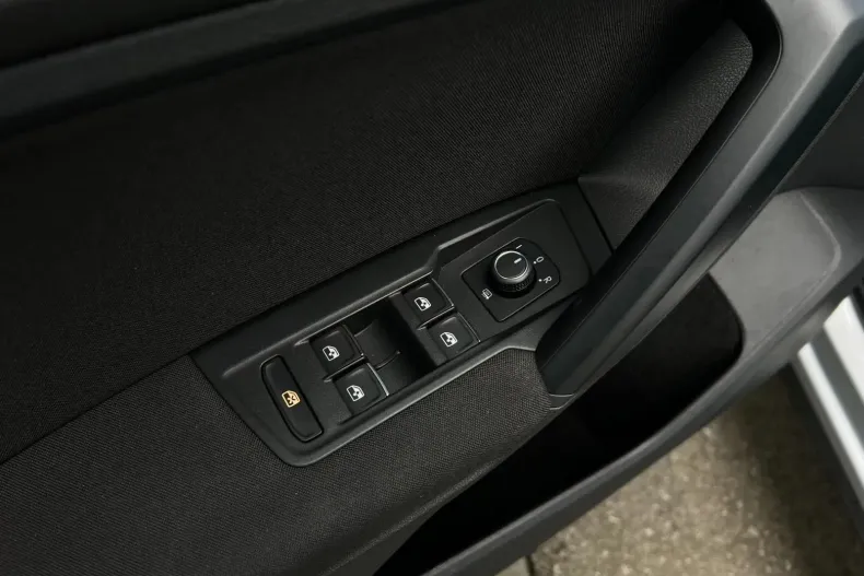 Volkswagen Tiguan din 2022 cu 71.208 km - oferta VOL133756 - foto 27