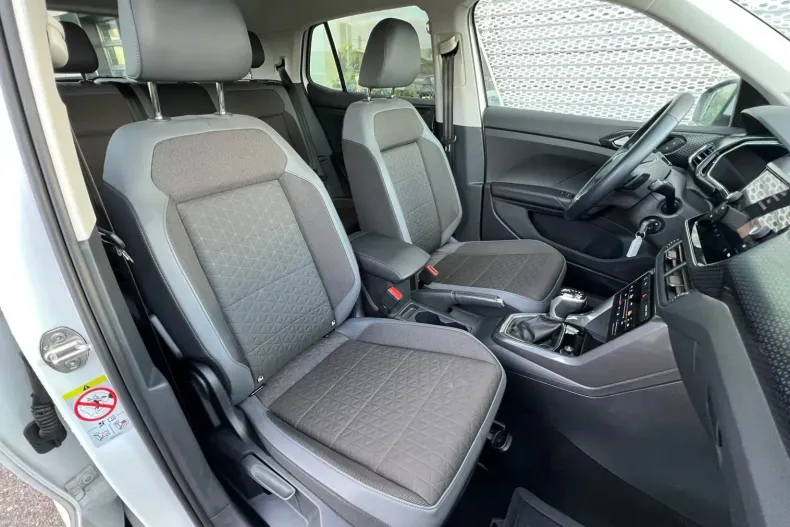 Volkswagen T-Cross din 2023 cu 20.149 km - oferta VOL133757 - foto 11