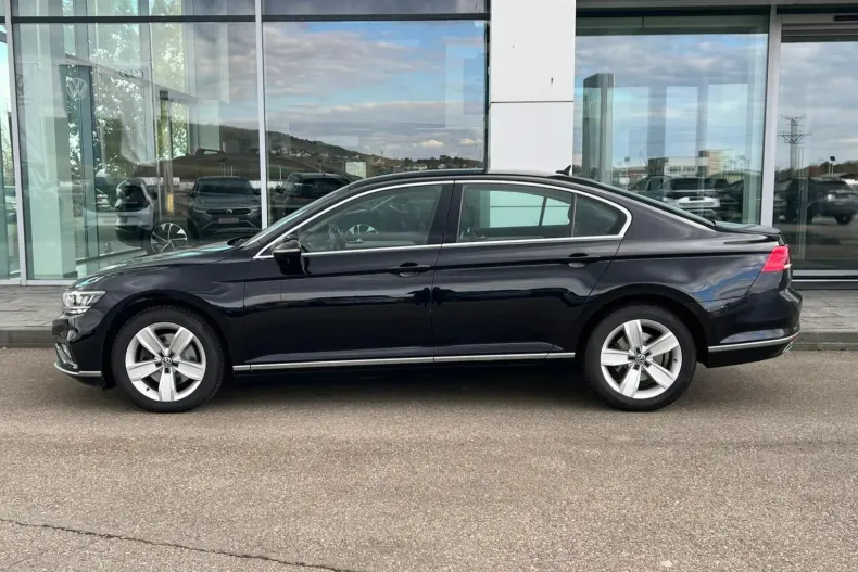 Volkswagen Passat din 2020 cu 110.926 km - oferta VOL133758 - foto 6