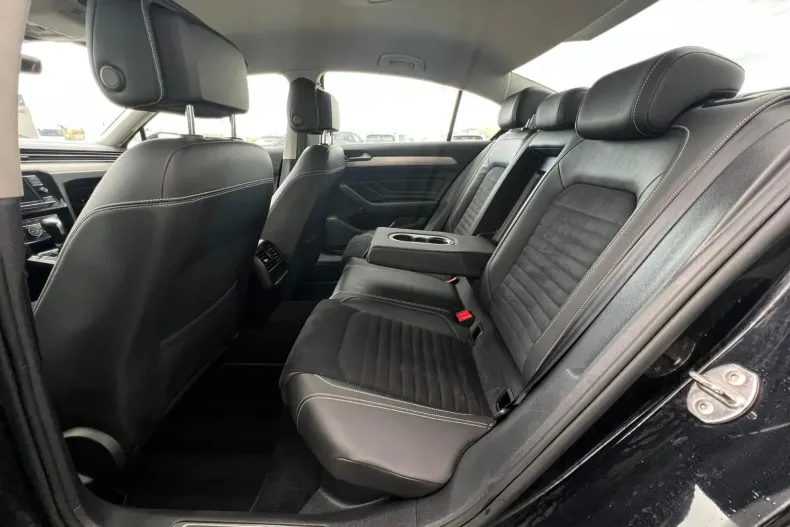 Volkswagen Passat din 2020 cu 110.926 km - oferta VOL133758 - foto 11