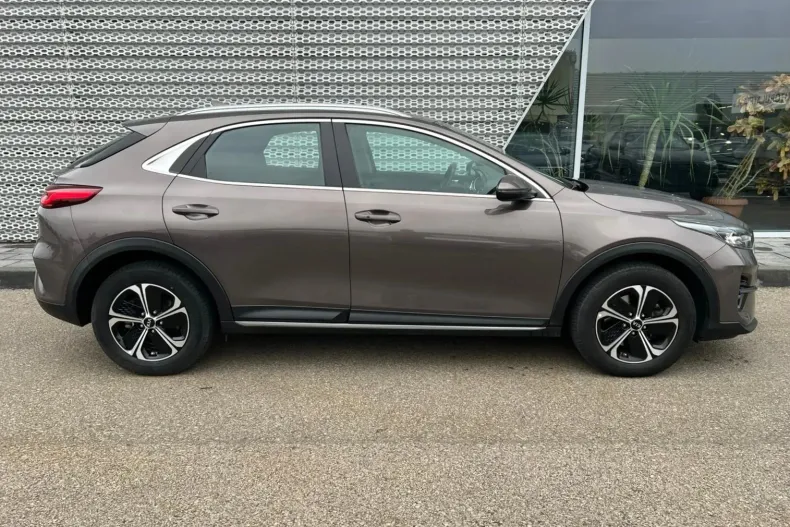 Kia XCeed din 2020 cu 39.750 km - oferta KIA133759 - foto 2