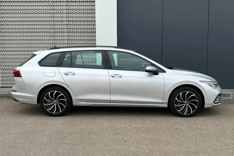 Volkswagen Golf din 2021 cu 108.125 km - oferta VOL133760 - foto 3