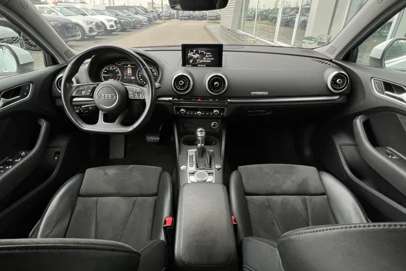 Audi A3 din 2019 cu 82.262 km - oferta AUD133761 - foto 13