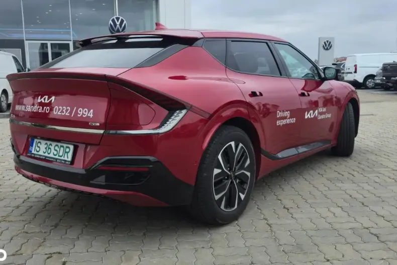 Kia EV6 din 2023 cu 4.700 km - oferta KIA133762 - foto 4