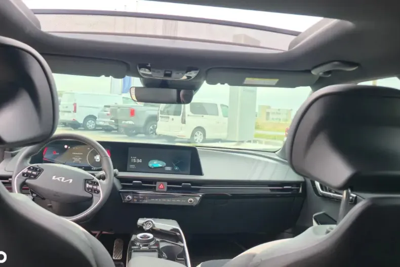 Kia EV6 din 2023 cu 4.700 km - oferta KIA133762 - foto 13