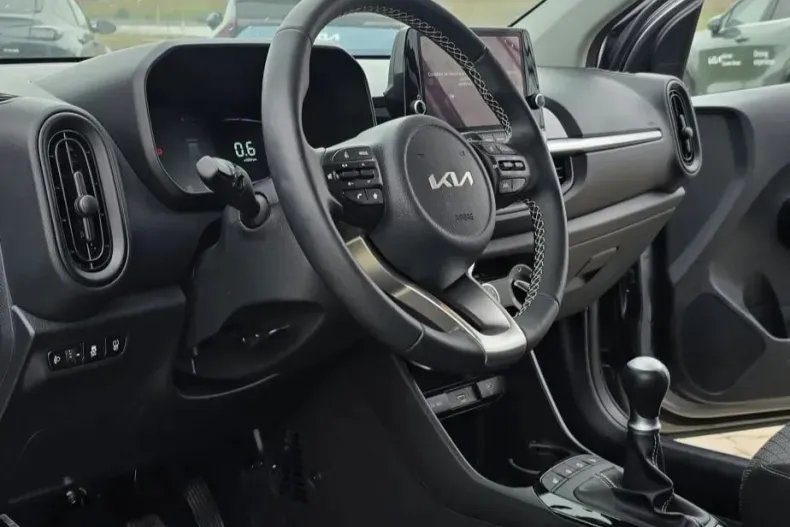 Kia Picanto din 2024 cu 5.000 km - oferta KIA133763 - foto 9