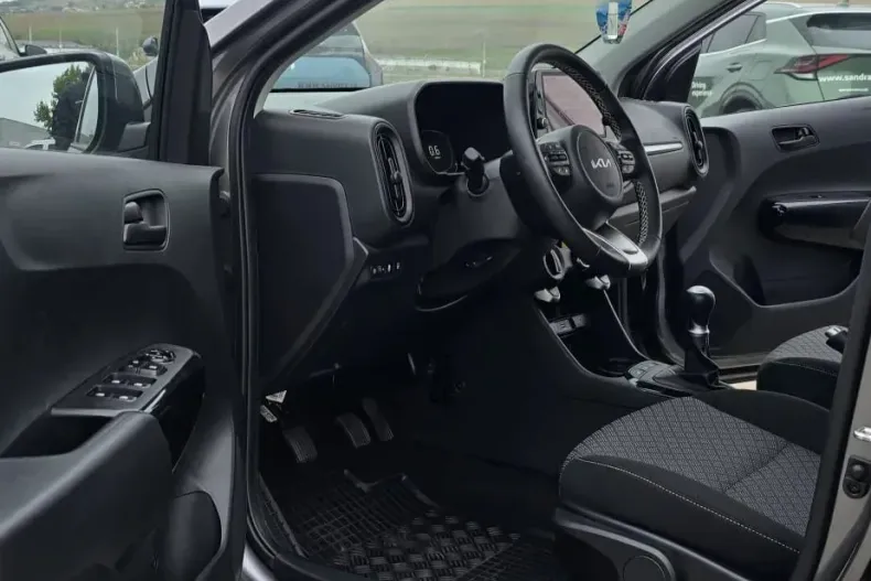 Kia Picanto din 2024 cu 5.000 km - oferta KIA133763 - foto 11