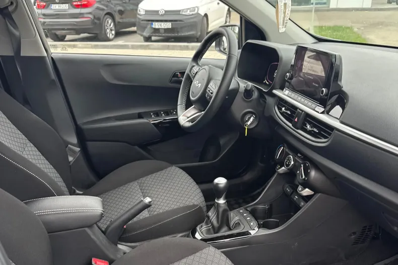 Kia Picanto din 2024 cu 5.000 km - oferta KIA133763 - foto 12