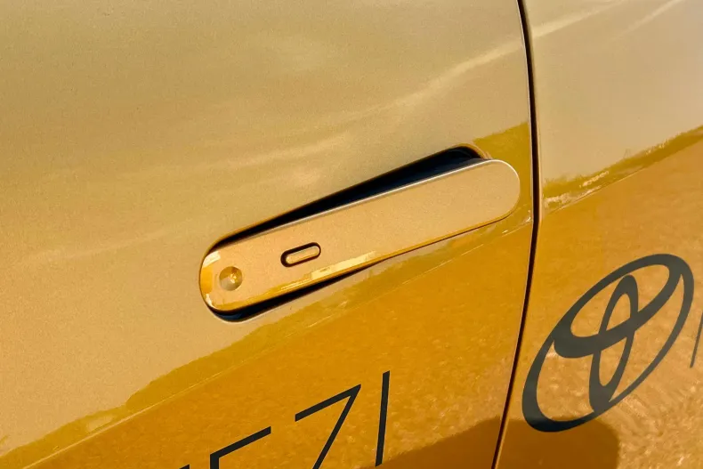 Toyota C-HR din 2024 cu 4.973 km - oferta TOY133765 - foto 9