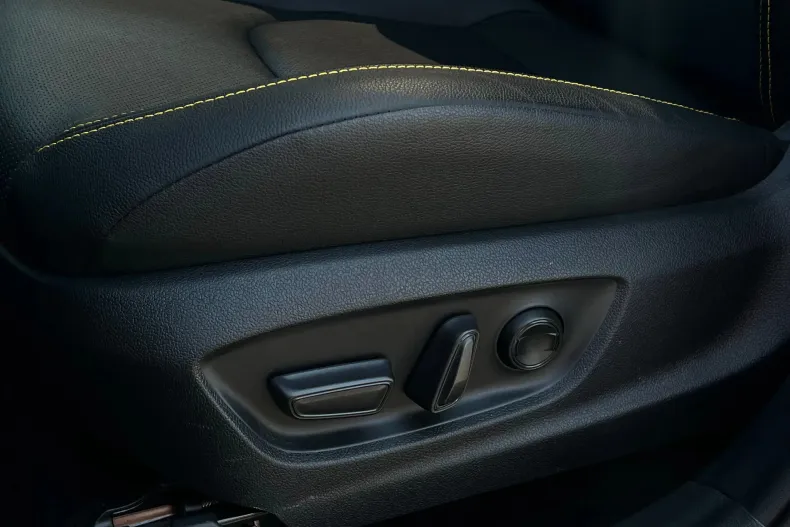 Toyota C-HR din 2024 cu 4.973 km - oferta TOY133765 - foto 11