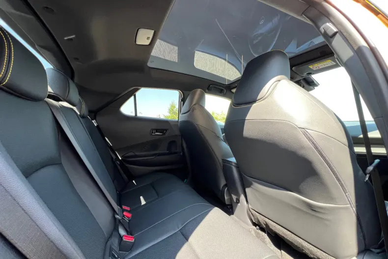 Toyota C-HR din 2024 cu 4.973 km - oferta TOY133765 - foto 15