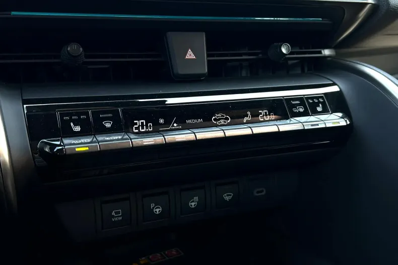 Toyota C-HR din 2024 cu 4.973 km - oferta TOY133765 - foto 23