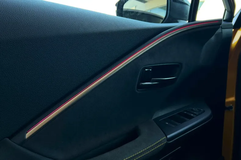 Toyota C-HR din 2024 cu 4.973 km - oferta TOY133765 - foto 26