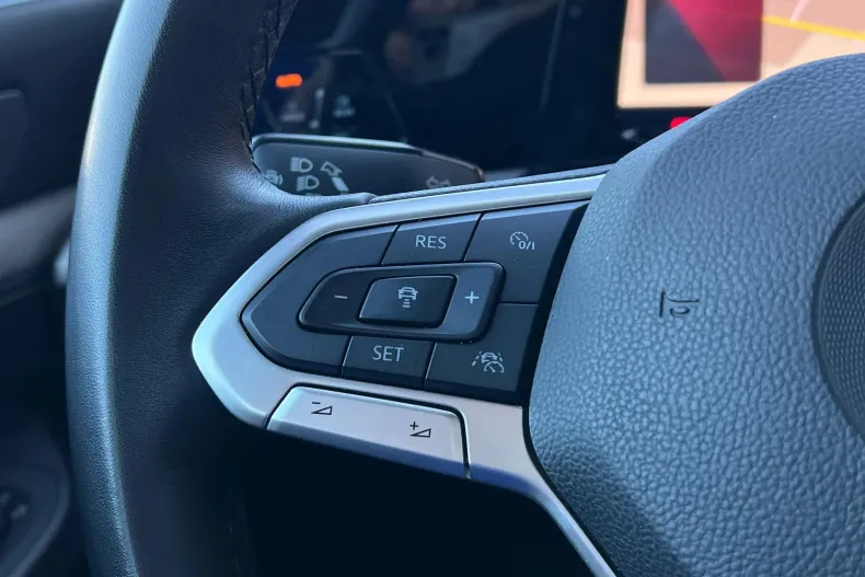 Volkswagen Golf din 2021 cu 132.242 km - oferta VOL133766 - foto 20