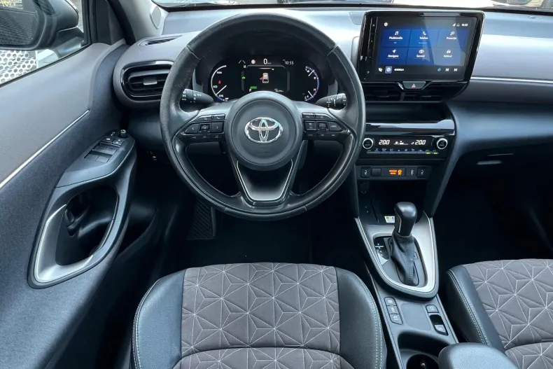 Toyota Yaris Cross din 2023 cu 80.290 km - oferta TOY133770 - foto 18
