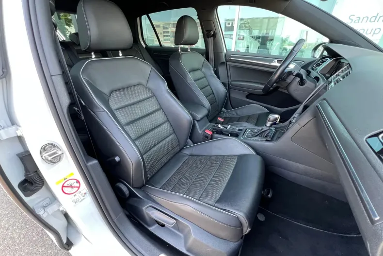 Volkswagen Golf din 2020 cu 83.670 km - oferta VOL133773 - foto 20