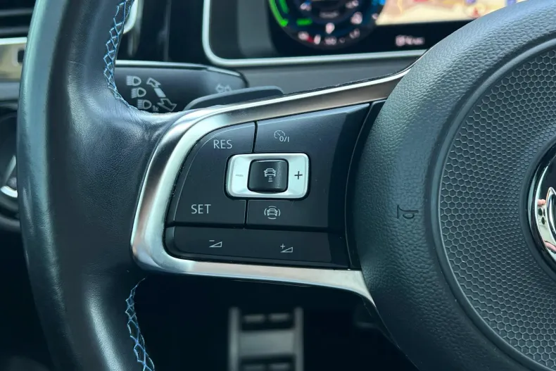 Volkswagen Golf din 2020 cu 83.670 km - oferta VOL133773 - foto 25