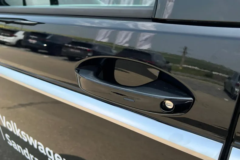 Volkswagen Multivan din 2024 cu 22.889 km - oferta VOL133775 - foto 8